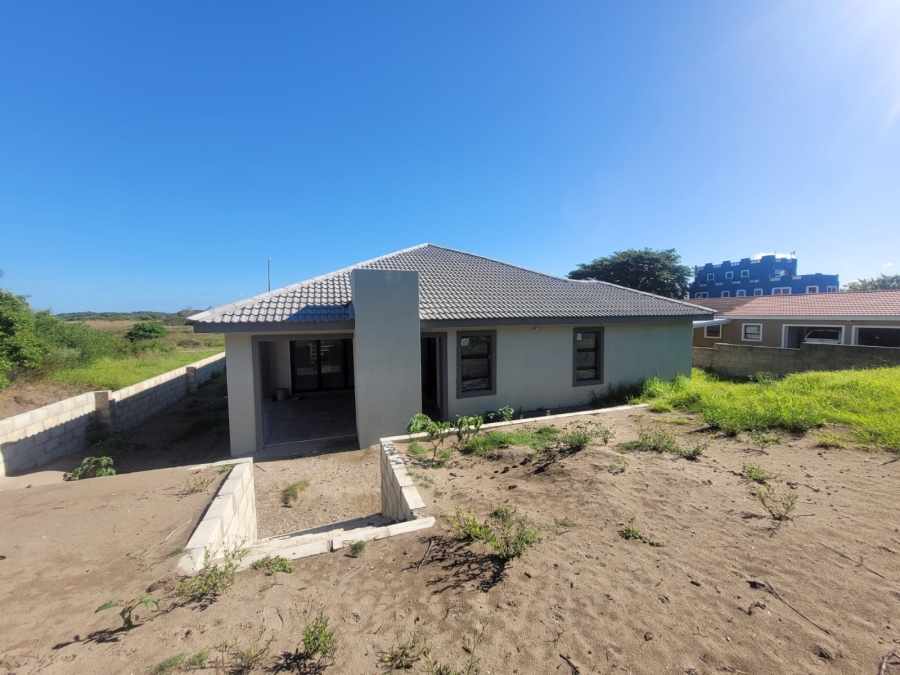 3 Bedroom Property for Sale in Paradise Beach Eastern Cape